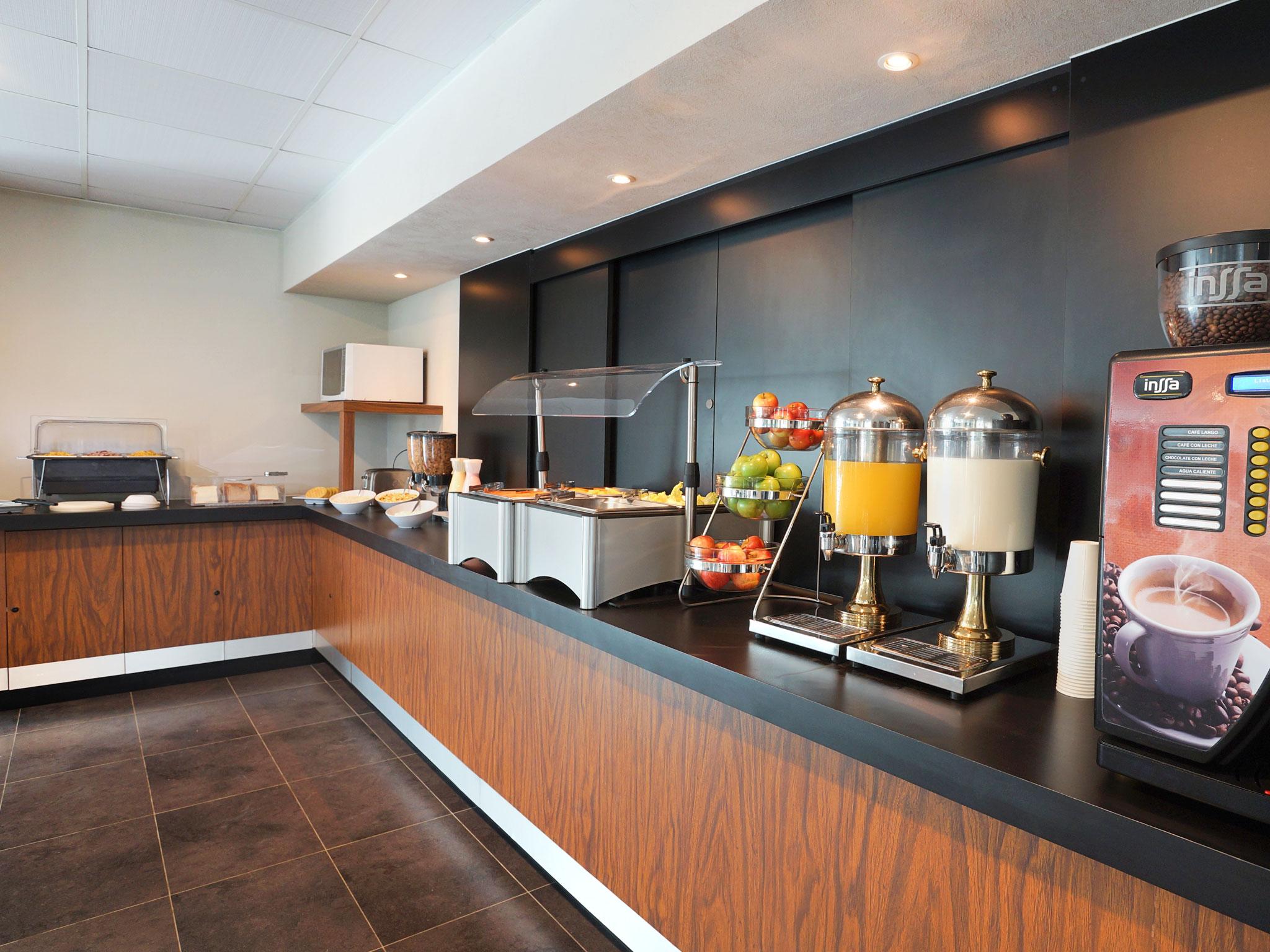 City Express Plus By Marriott Bogota Aeropuerto ภายนอก รูปภาพ