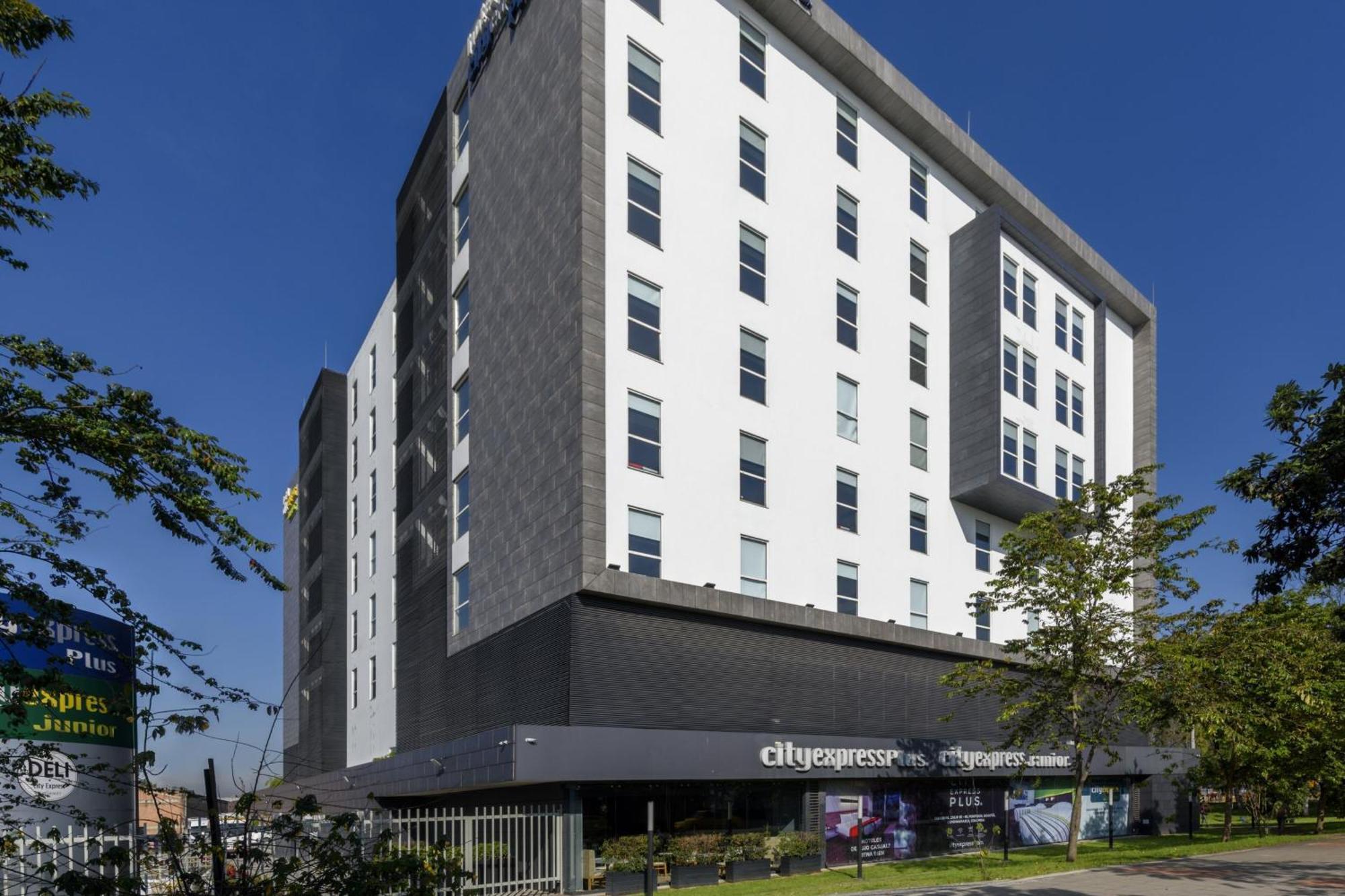 City Express Plus By Marriott Bogota Aeropuerto ภายนอก รูปภาพ